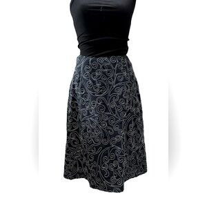 Josephine Chaus A Line Silver Embroidery Skirt Size 10 Pure Silk Black Navy New